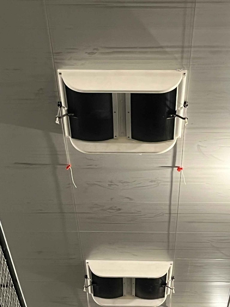 Ceiling Inlet 2000 Actuated Double Door Black PU Foam Door